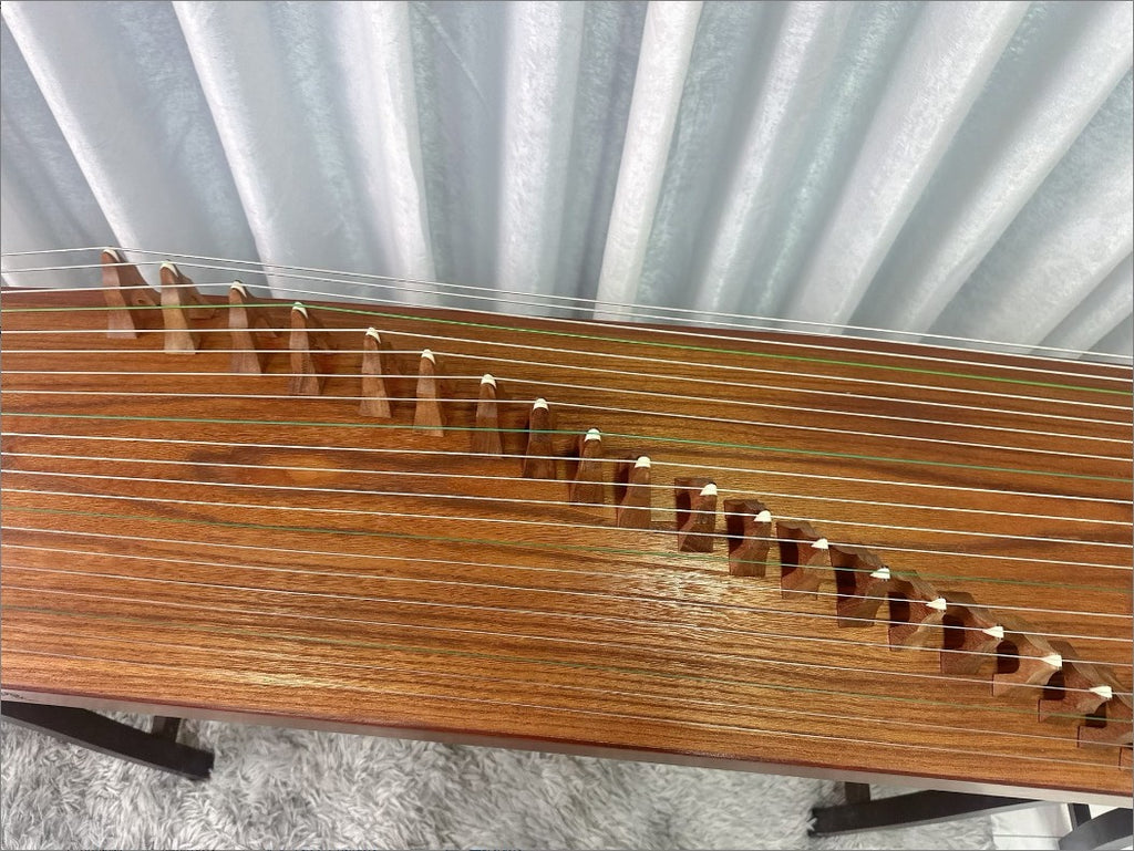Pre-Owned Dunhuang 696D Guzheng 21-String Shuang He Zhao Yang Chinese Zither