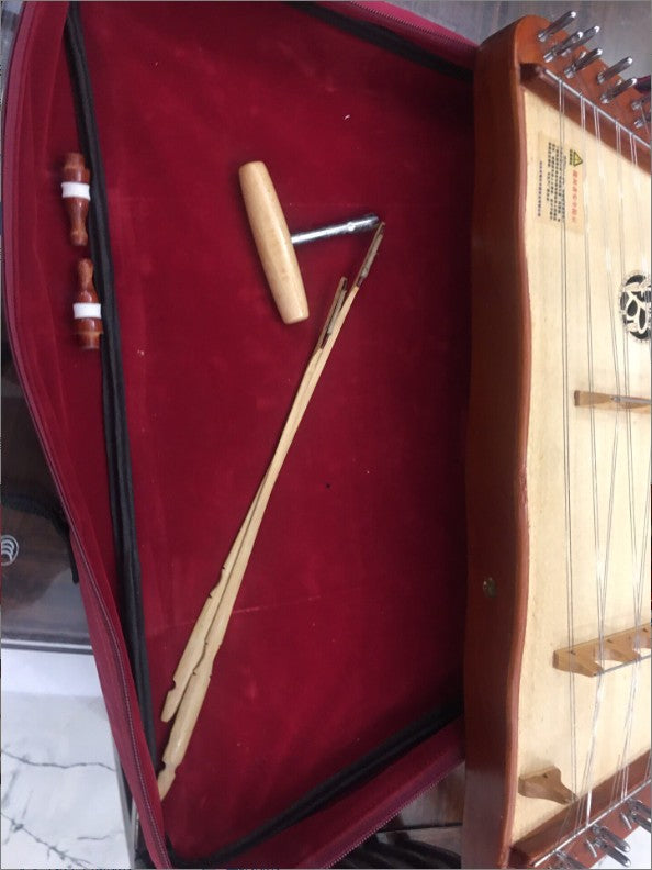 Yuesheng Butterfly Dream Mini Yangqin – Pear Wood & Mother-of-Pearl Inlay Pre-Owned Professional Dulcimer