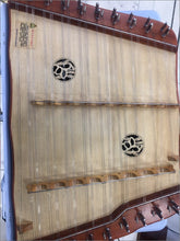 Load image into Gallery viewer, Yuesheng Butterfly Dream Mini Yangqin – Pear Wood &amp; Mother-of-Pearl Inlay Pre-Owned Professional Dulcimer