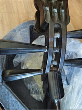 Load image into Gallery viewer, Like New Dunhuang Yunpai 560 Pipa – Black Buffalo Horn Pegs &amp; Traditional Chinese Lute