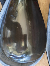 Load image into Gallery viewer, Like New Dunhuang Yunpai 560 Pipa – Black Buffalo Horn Pegs &amp; Traditional Chinese Lute